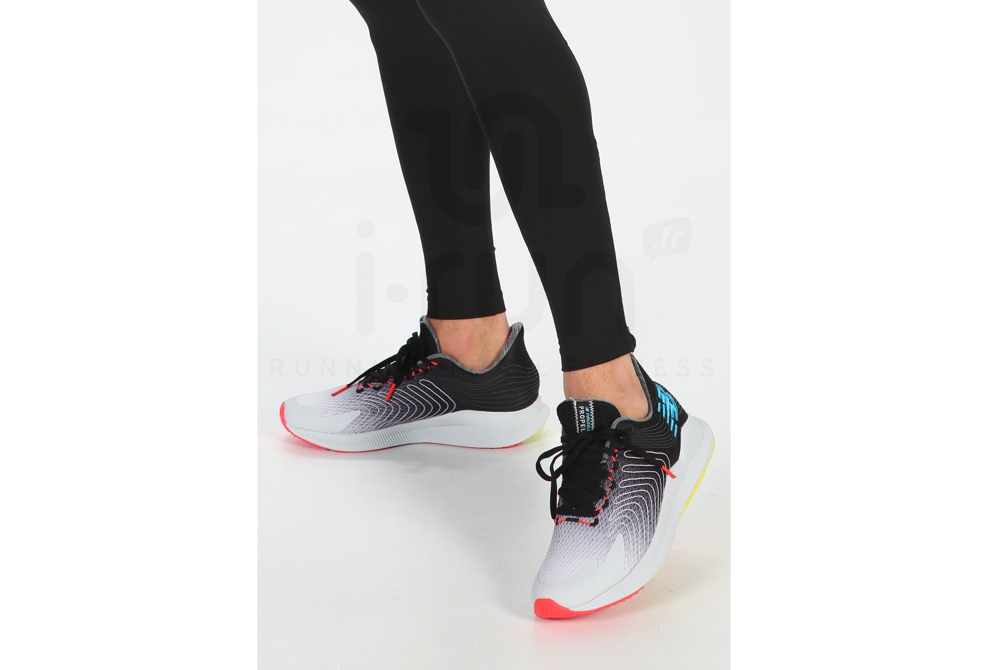 New Balance FuelCell Propel M 