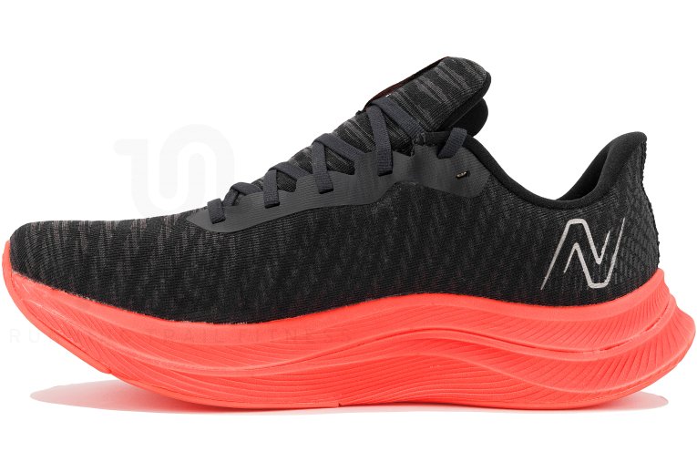 New Balance FuelCell Propel V4