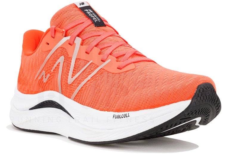 New Balance FuelCell Propel V4 Herren