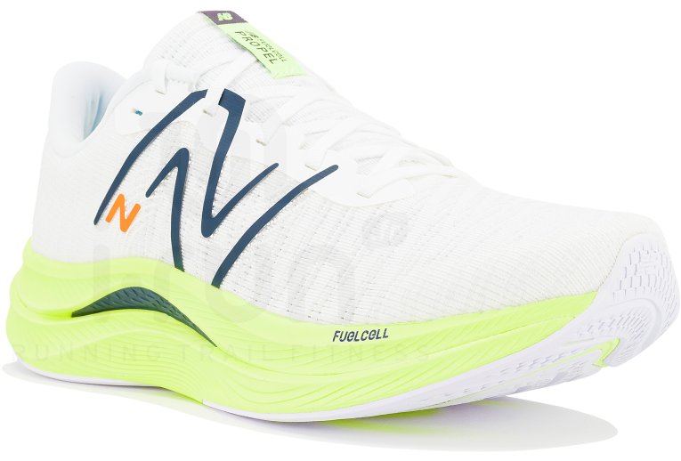 New Balance FuelCell Propel V4 Herren