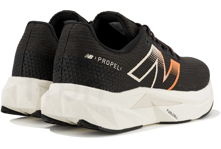 New Balance FuelCell Propel V5 M