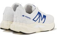New Balance FuelCell Propel V5