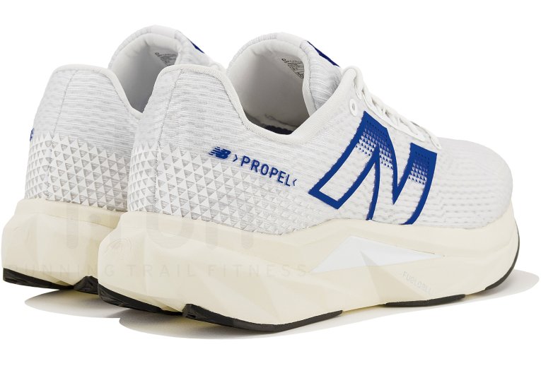 New Balance FuelCell Propel V5 M