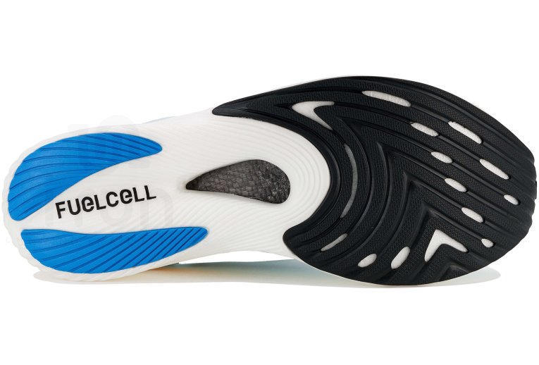 New Balance FuelCell RC Elite v2 Herren