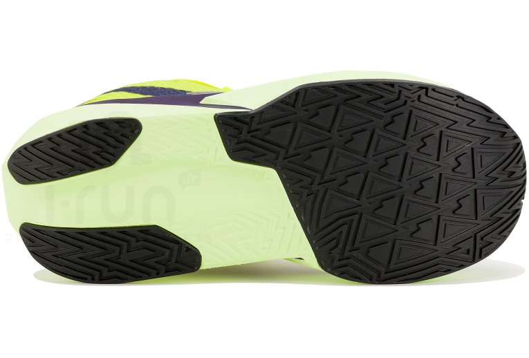 New Balance FuelCell Rebel