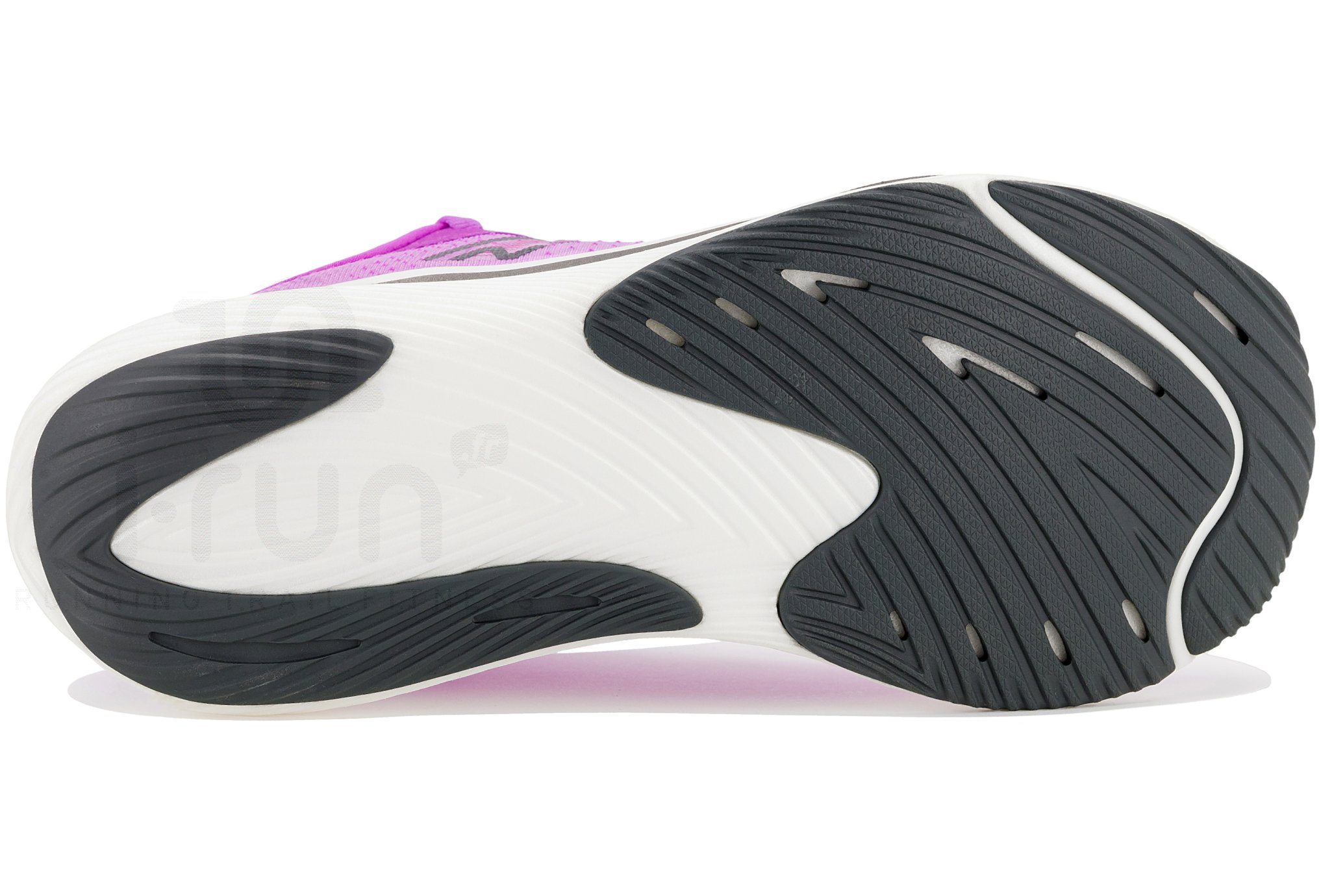 New Balance FuelCell Rebel V3