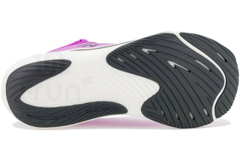 New Balance FuelCell Rebel V3