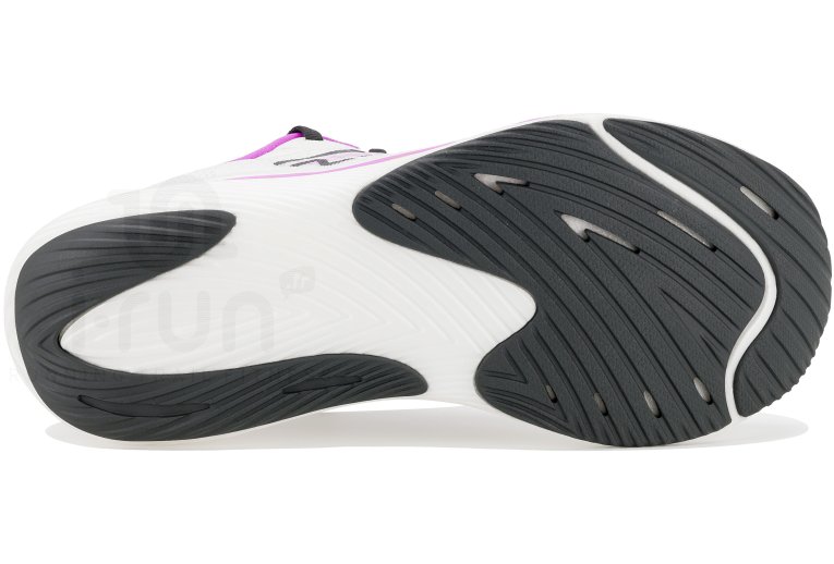 New Balance FuelCell Rebel V3