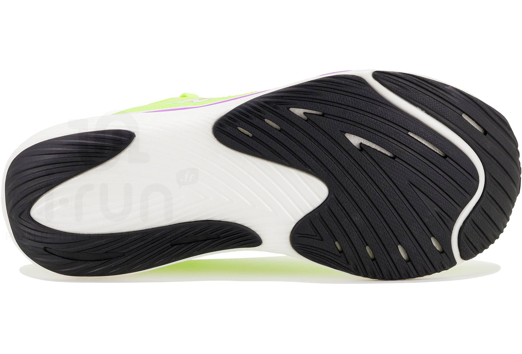 New Balance FuelCell Rebel V3