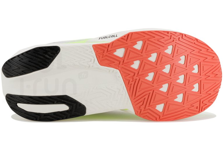 New Balance FuelCell Rebel V5 
