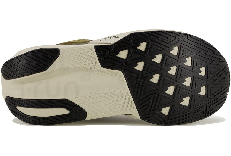 New Balance FuelCell Rebel V5