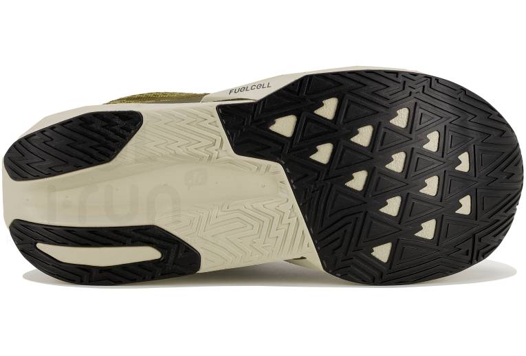 New Balance FuelCell Rebel V5 