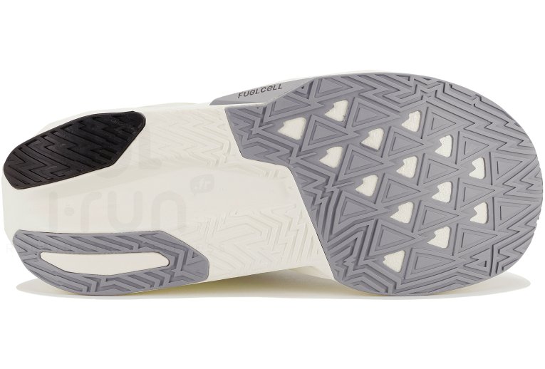 New Balance FuelCell Rebel V5