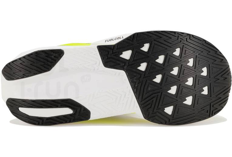 New Balance FuelCell Rebel V5