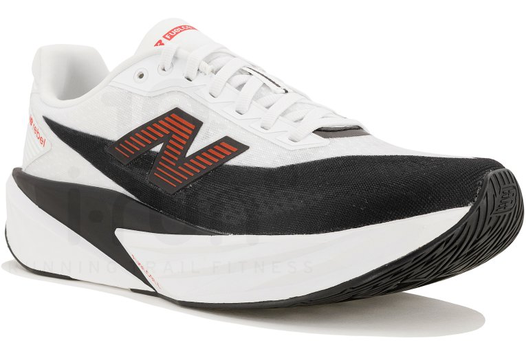 New Balance FuelCell Rebel V5 