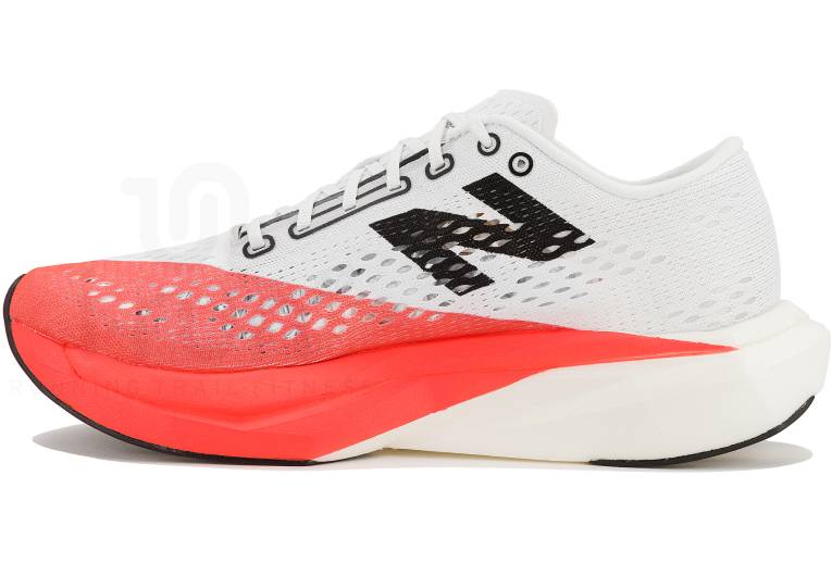 New Balance FuelCell SuperComp Pacer V2 