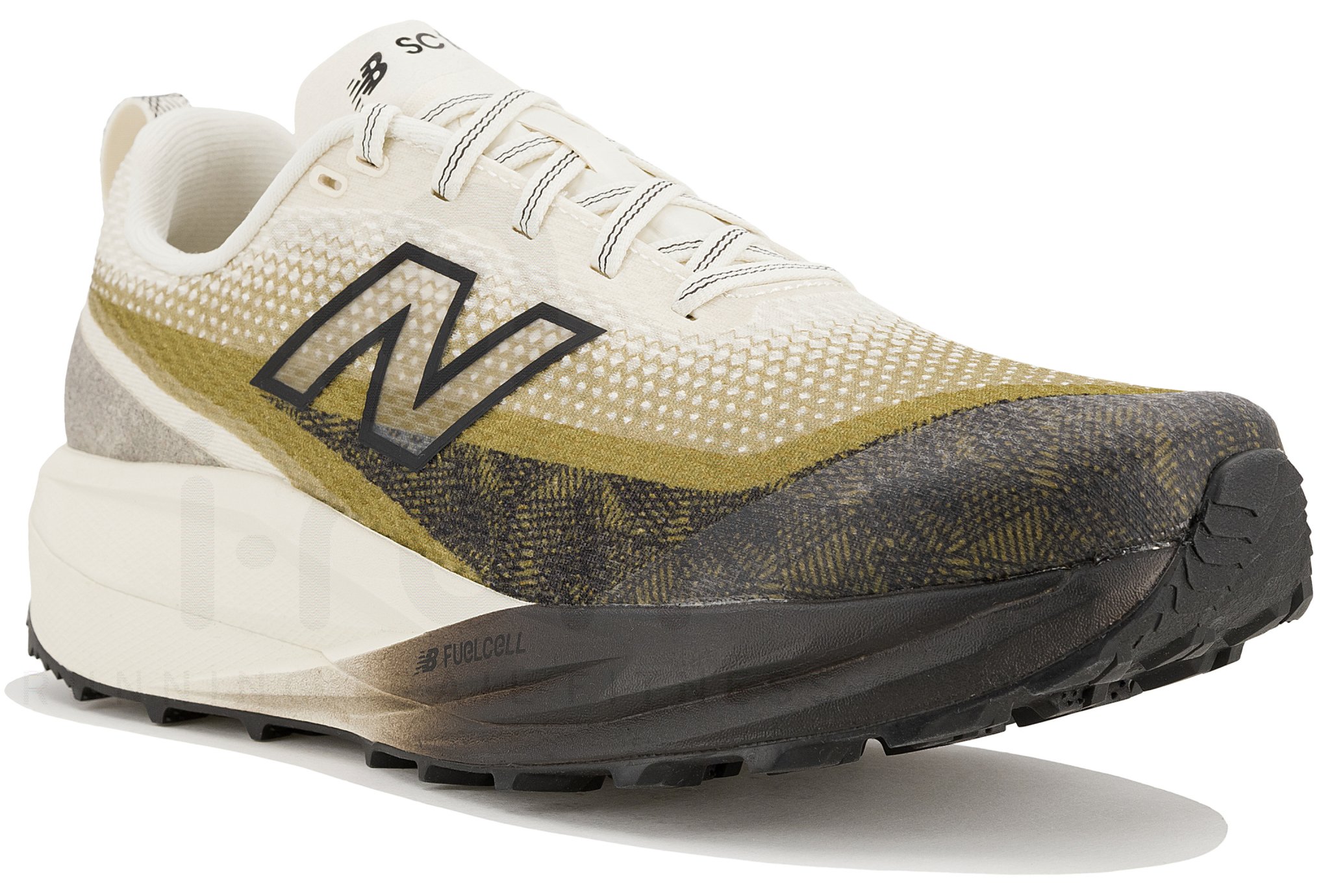 New Balance FuelCell SuperComp Trail V2