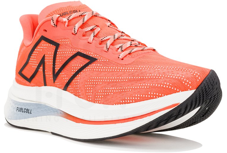 New Balance FuelCell SuperComp Trainer v2