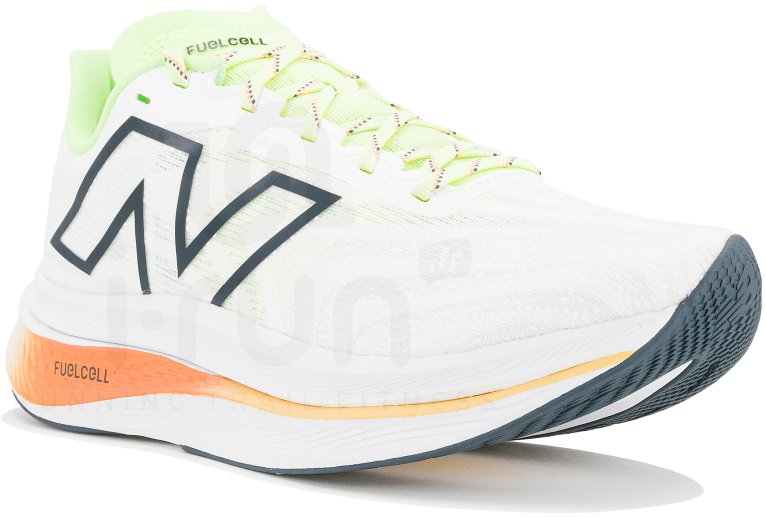 New Balance FuelCell SuperComp Trainer v2 M
