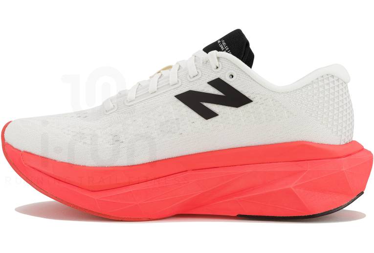 New Balance FuelCell SuperComp Trainer V3 