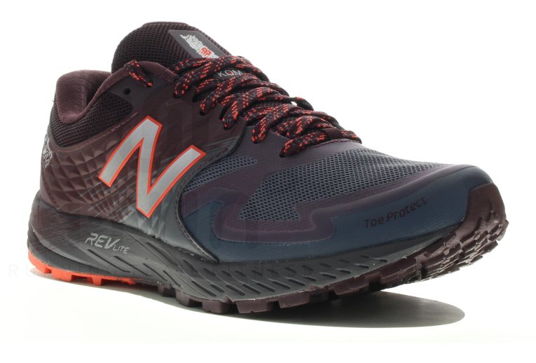 New Balance Summit K.O.M. M 