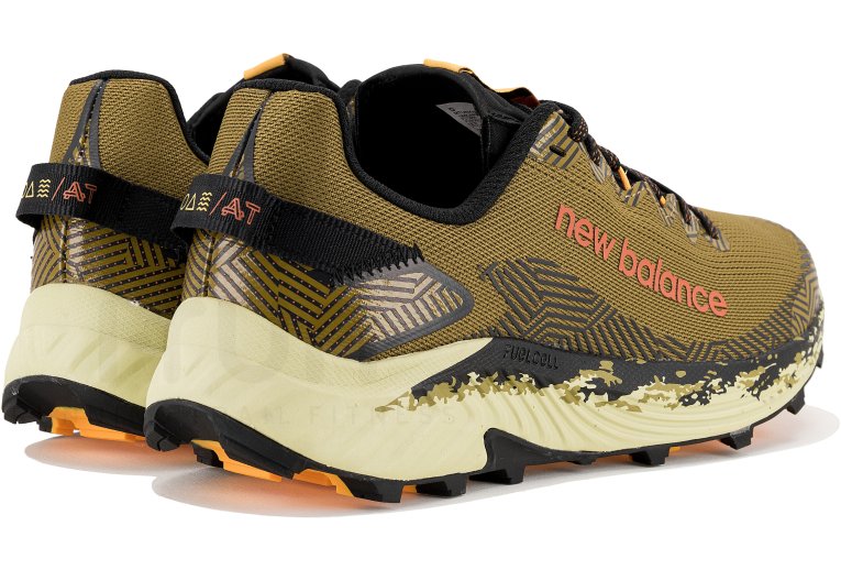 New Balance Summit Unknown V4 M