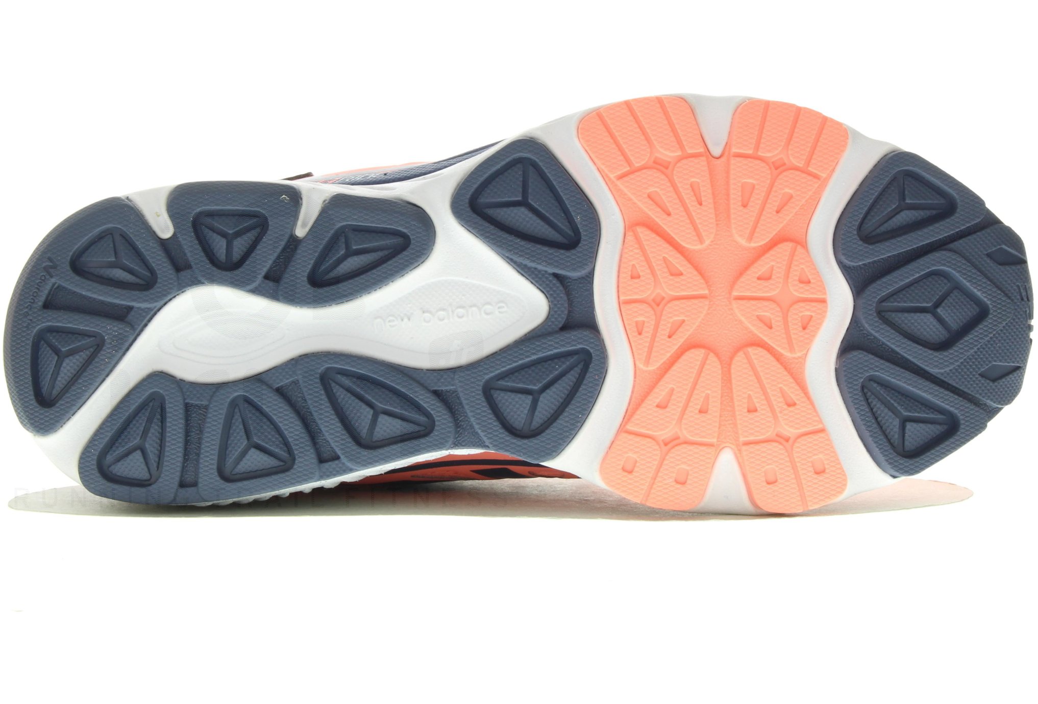 New Balance 670 V5-B