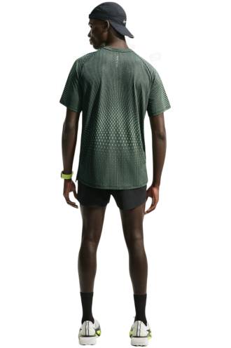 Nike Aero-FIT Stride 