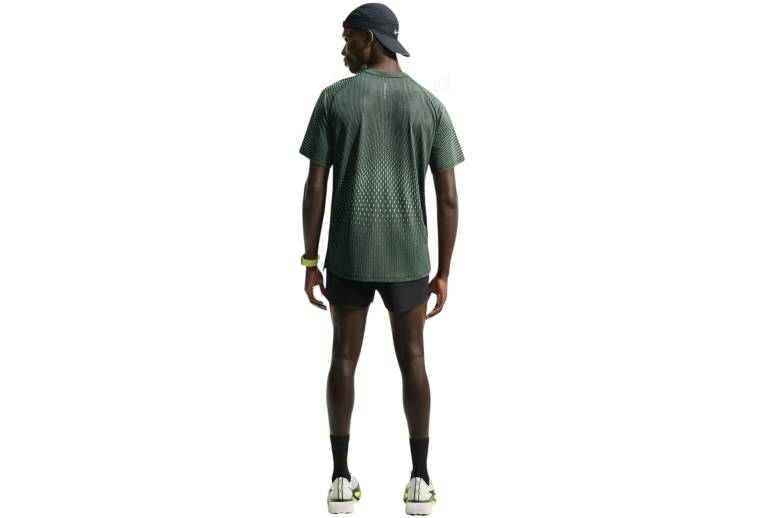 Nike Aero-FIT Stride