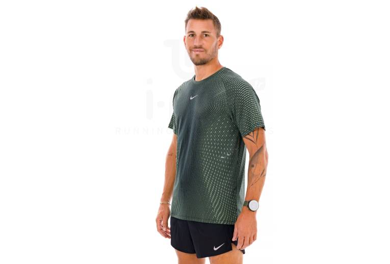 Nike Aero-FIT Stride
