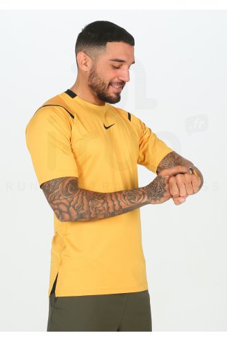 Nike AeroAdapt M 
