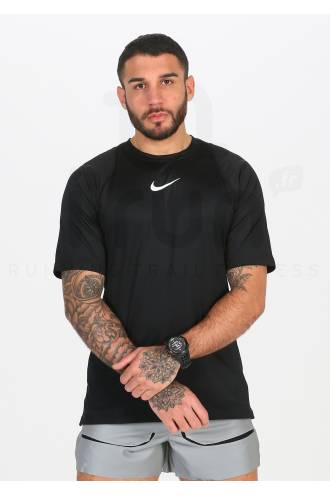 Nike AeroAdapt M 