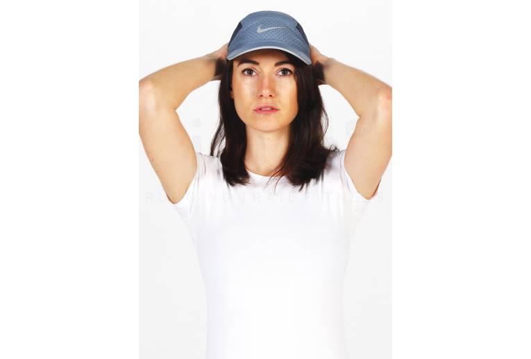 Nike Aerobill Tailwind 