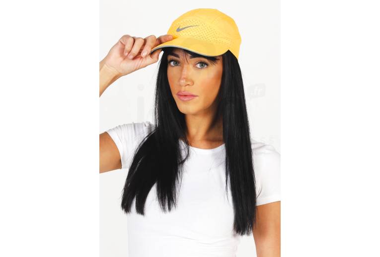 Nike Aerobill Tailwind 