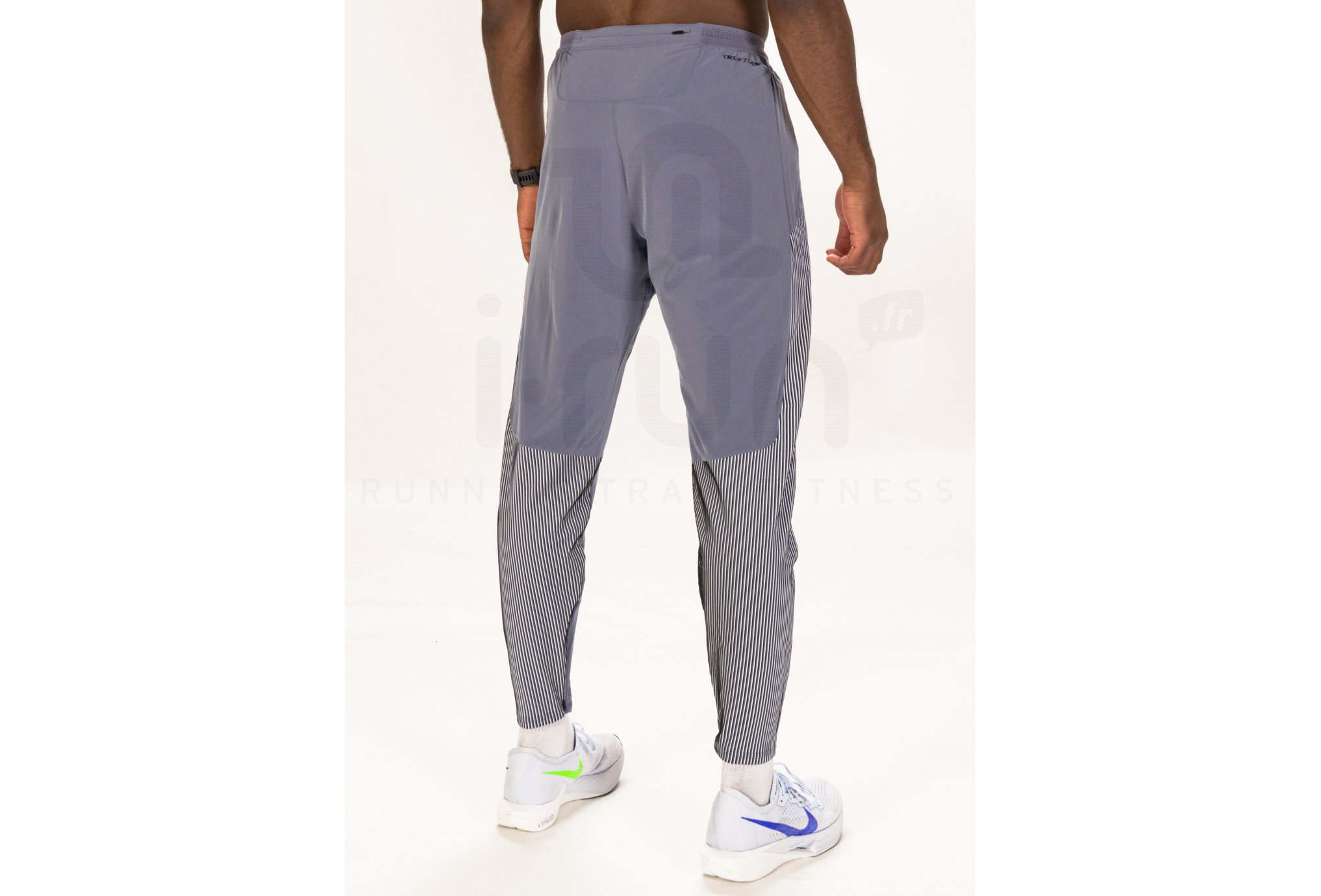 Nike AeroSwift M