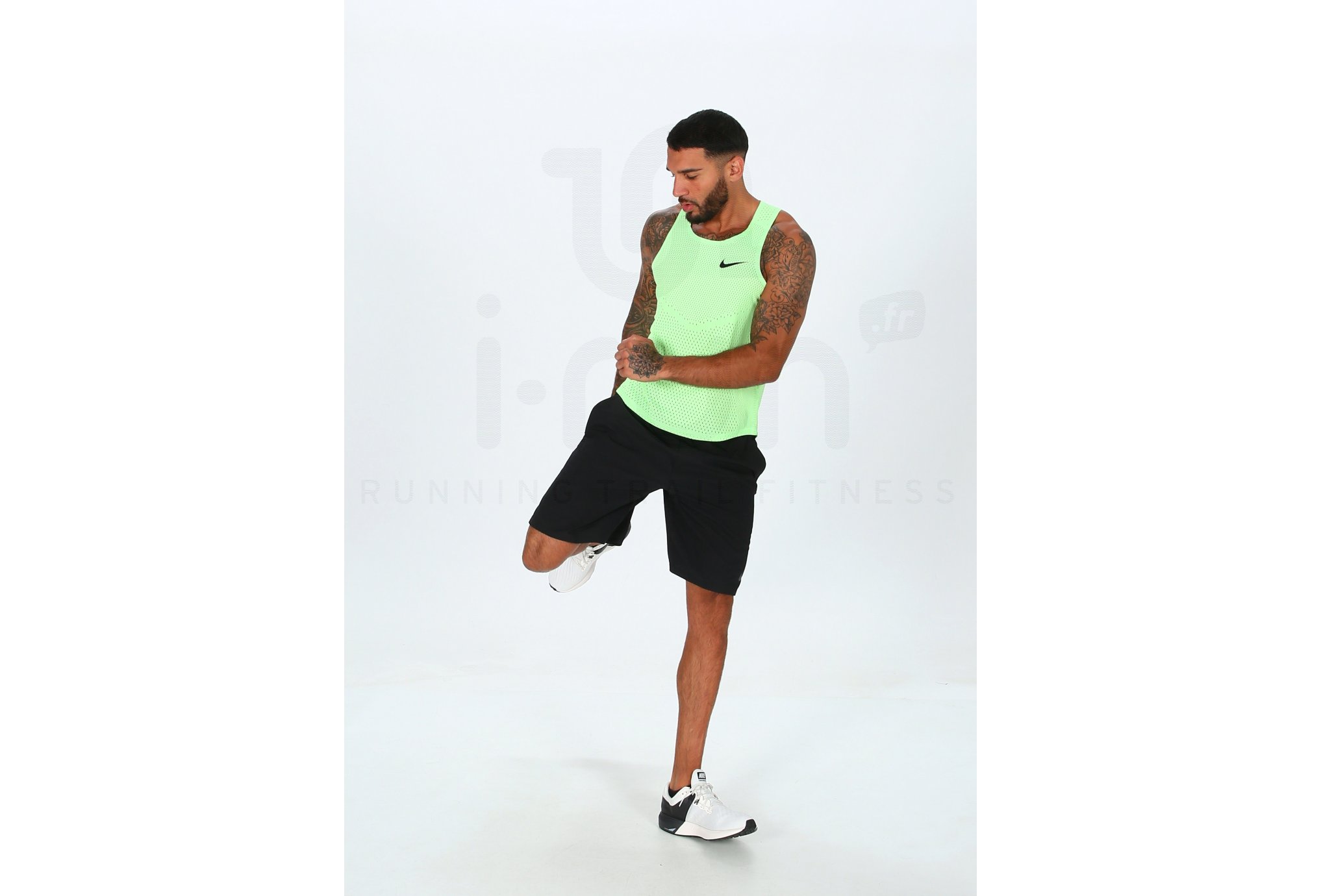 Nike camiseta de tirantes AeroSwift VaporKnit