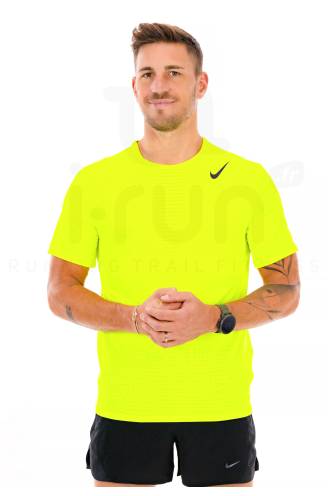 Nike AeroSwift 