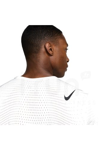 Nike AeroSwift 