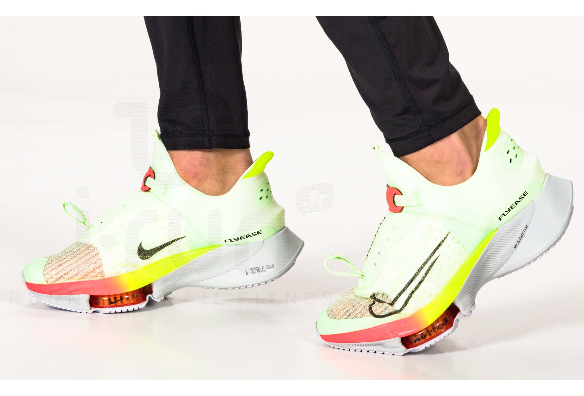 Nike Air Zoom Tempo Next% FlyEase