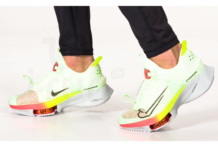 Nike Air Zoom Tempo Next% FlyEase
