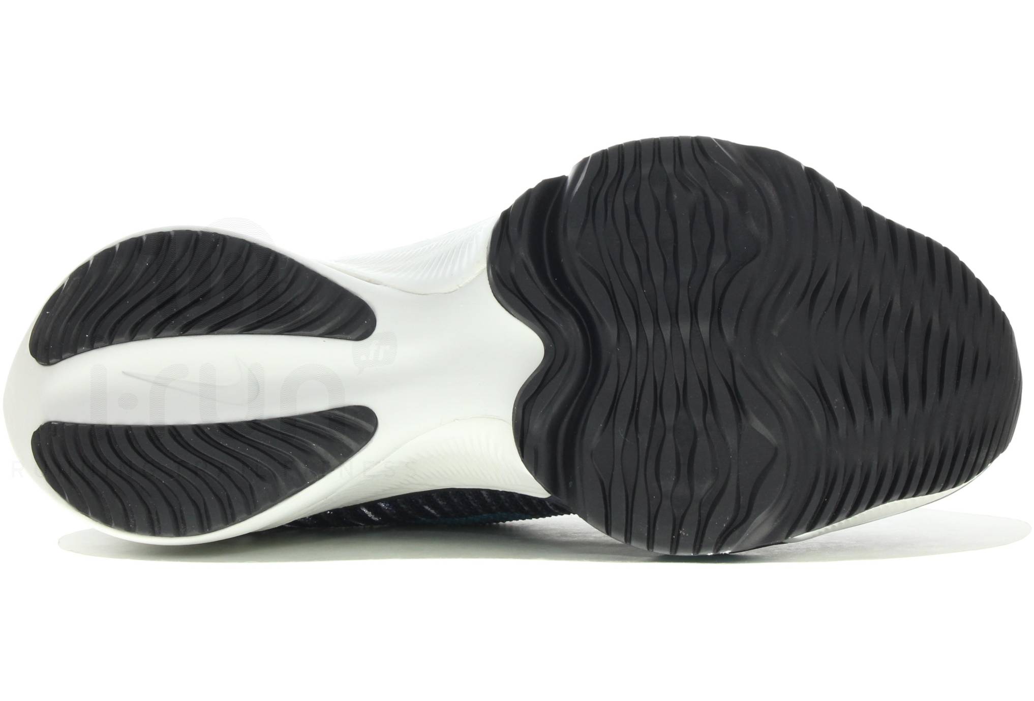 Nike zapatilla Air Zoom Tempo Next%