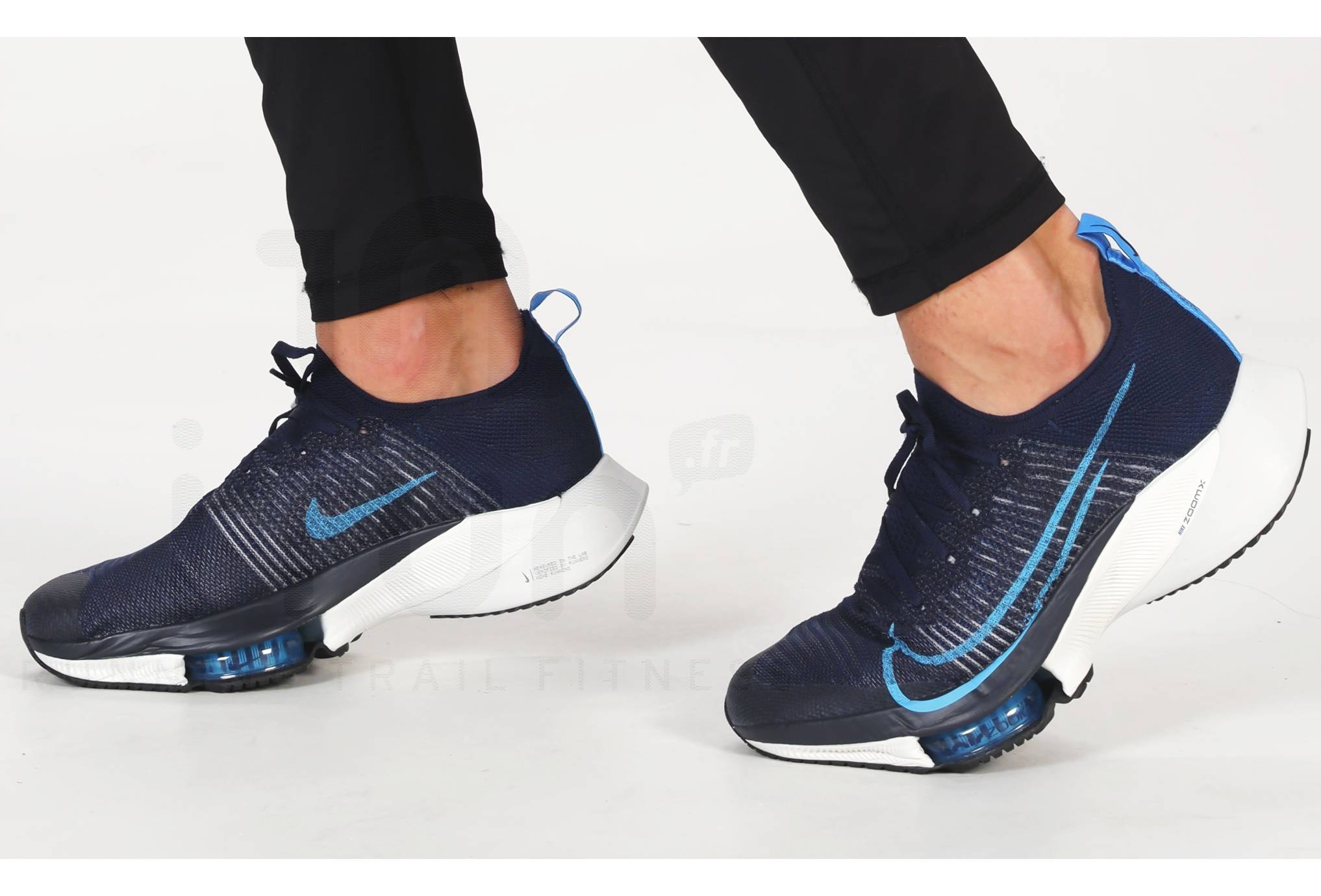 Nike zapatilla Air Zoom Tempo Next%