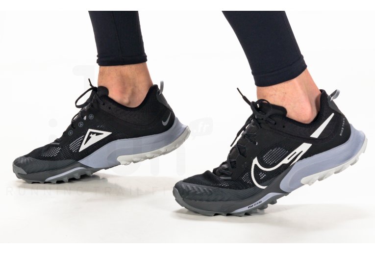Nike Air Zoom Terra Kiger 8 M 
