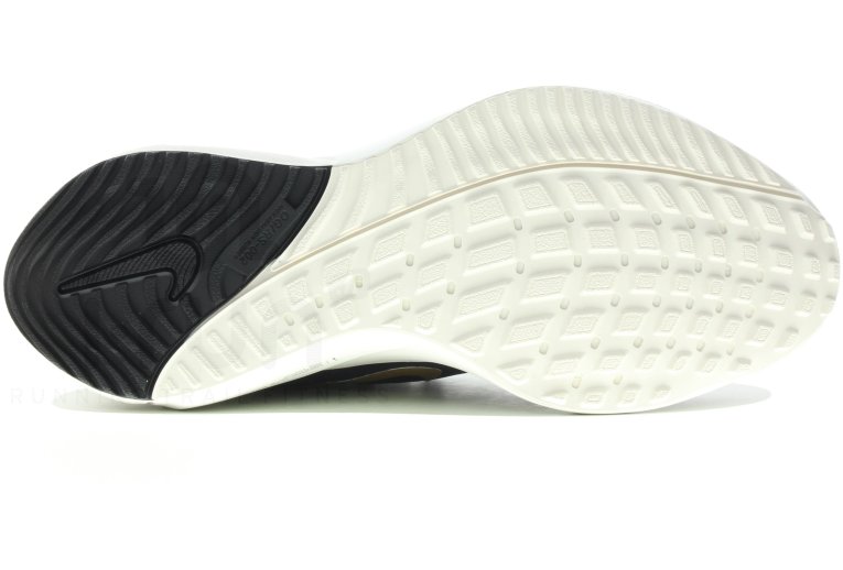 Nike Air Zoom Vomero 15