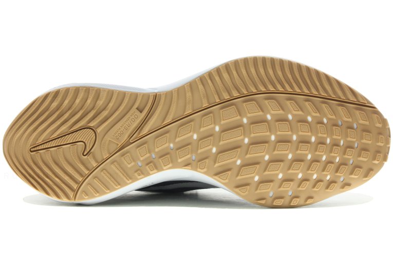 Nike Air Zoom Vomero 16