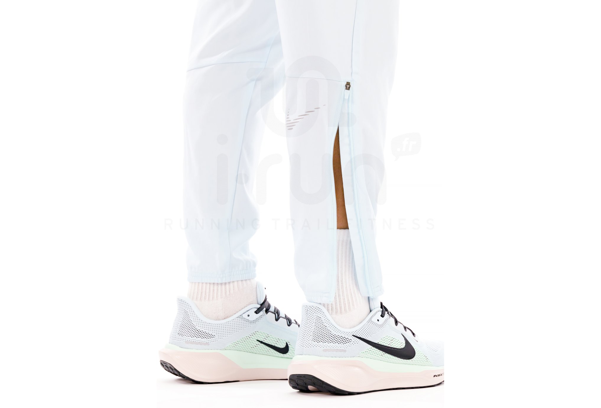 Nike Challenger Flash