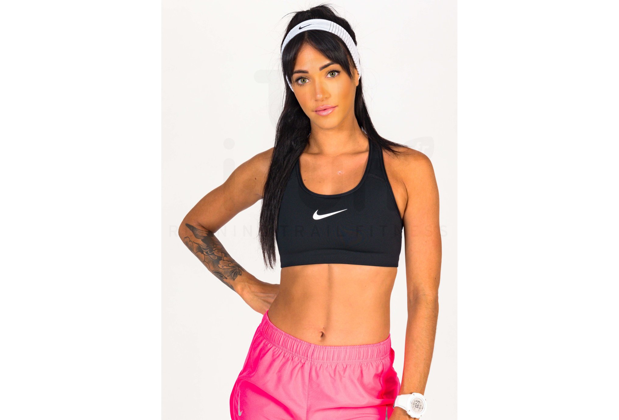 Nike Classic Swoosh