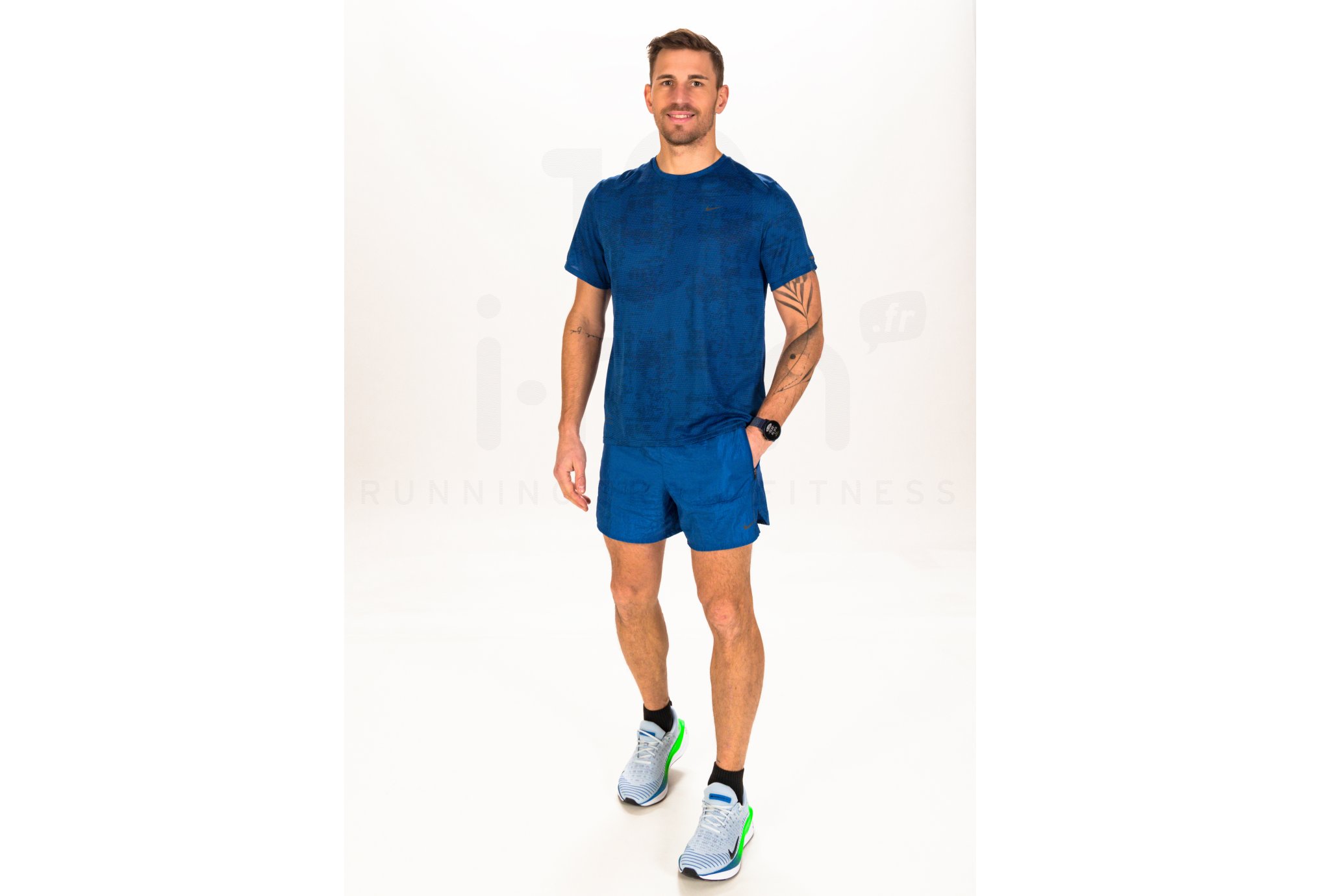 Nike Dri-Fit ADV Run Division M