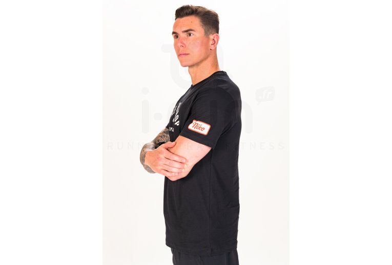 Nike Dri-Fit Body Shop M