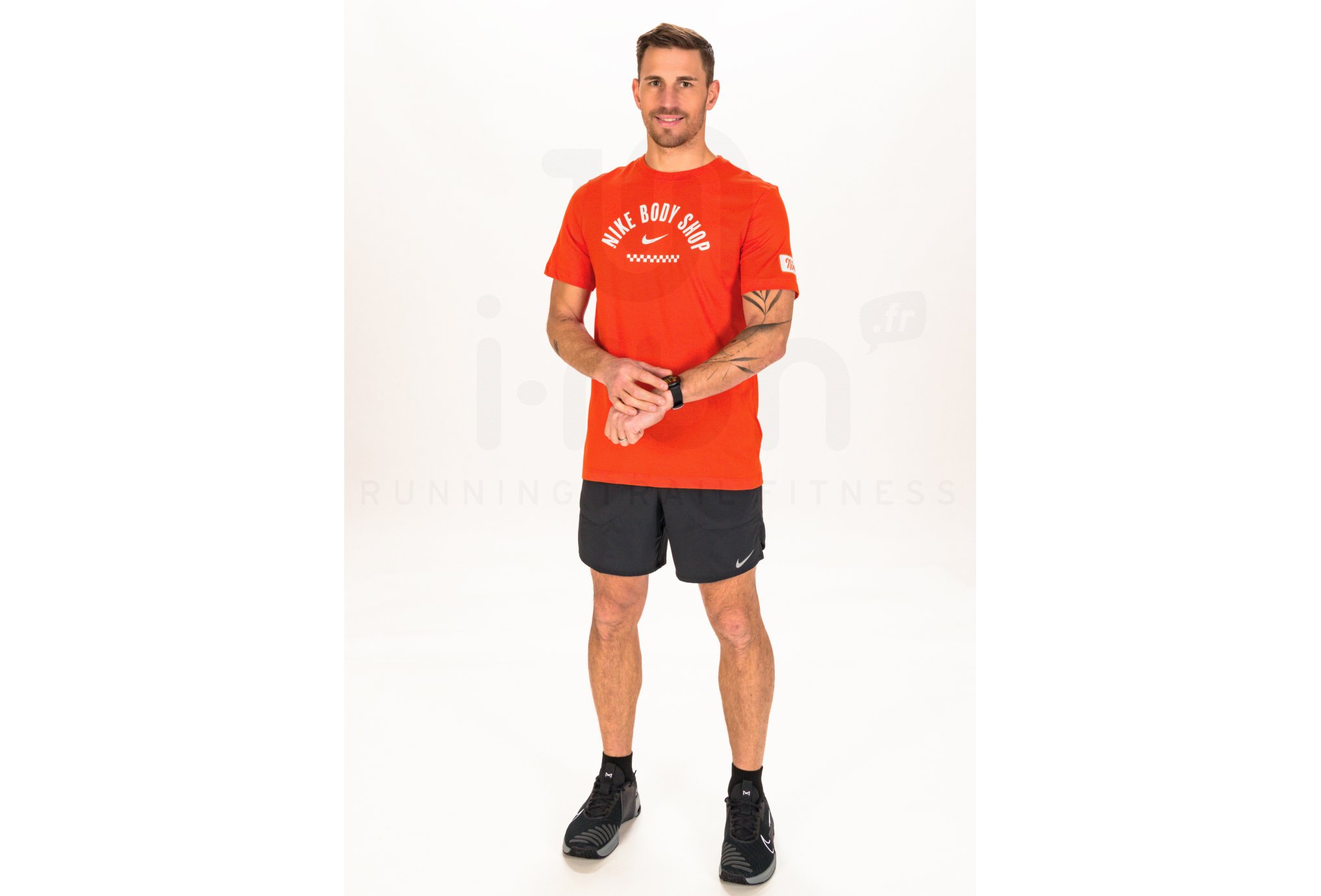 Nike Dri-Fit Body Shop M